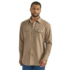 Wrangler Men's Performance Long Sleeve Shirt
